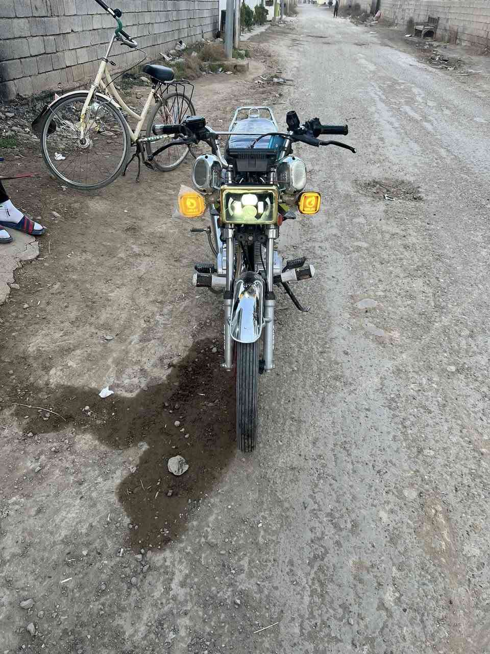 دراجة تايكر موديل 25 لل بيع السعر 675 وبيهة مجال لل طيبين مكاني ديالي تقاطع القدس ***********
