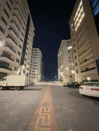 ٣ غرف • ٣ حمامات • بلكونتين