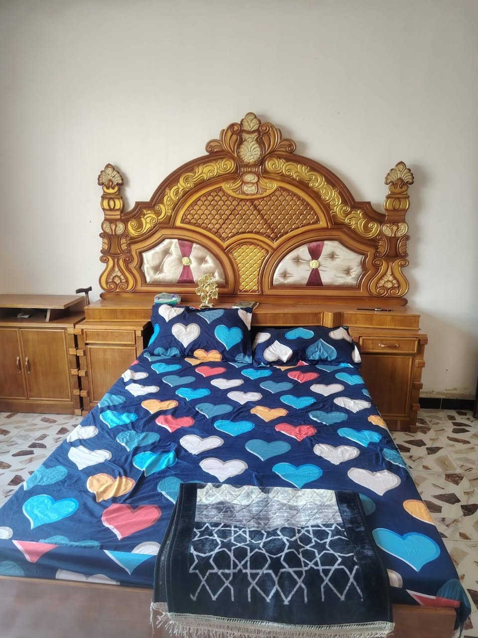 غرفة نوم 💤 تزكام صاج داخل خارج ظهر جرجوبه احطاطه مستخدمه شي قليل في مزاد الرسول كاطون الرازي نهاية الشارع للا ستفسار *********** واتساب اومراسلة. الصفحه ملاحظه مستعدون لشراء كافة الأثاث المنزلي المستخدم والجديد والغرف النوم العراقي والتركي
