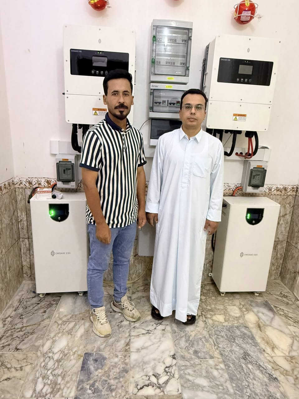 تم نصب وإكمال منظومة طاقة شمسية في محافظة الديوانية 
قضاء ال بدير 
بقدرة 50 امبير نهاري و 40 امبير ليلي
للدكتور 
مصطفى هاتف بريهي الثويني 

بالمواصفات التالية 
انفيرتر شيساج عدد 2 حجم 10kw لكل انفيرتر 

بطاريتين شيساج عدد 2 حجم 16 لكل بطارية 
وتم ربطها على البازبار ليحققن اعلى كفاءة ممكنة 

اللواح عدد 21 لوح حينكو تايجر نيو 3.0  مقاوم للحرارة ومقاوم للظل

عمل منظومة ايرث لجميع اجزاء المنظومة


**إذا كنت صاحب هذا الإعلان وتريد حذفه لأي سبب، رجاءا أرسل رسالة إلى الدعم الفني**