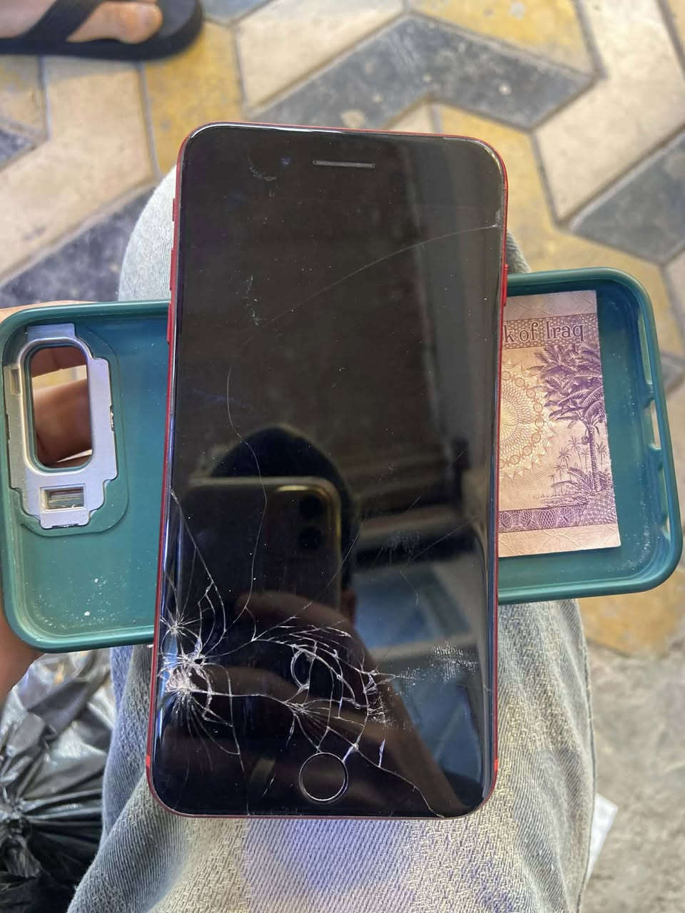 سلام عليكم جهاز للبيع ايت بلاص جهاز ممفتوح فقط شاشة مفطورة مابي اي شي ذاكرة ٢٥٦ بطارية١٠٠ سعرر خاص ***********
