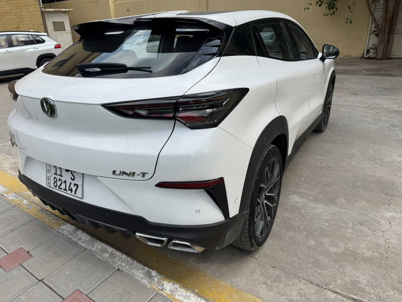 السلام عليكم شانجان يوني تي موديل 2022 رقم بغداد الدولي ماشية 33 الف محرك 1500 توربو السيارة جديده لوك بدون صبغ ضمان الشركة حرة تحويل مباشر السعر 24 مليون وبيهه مجال عنوان الدورة حي دجله -***********
