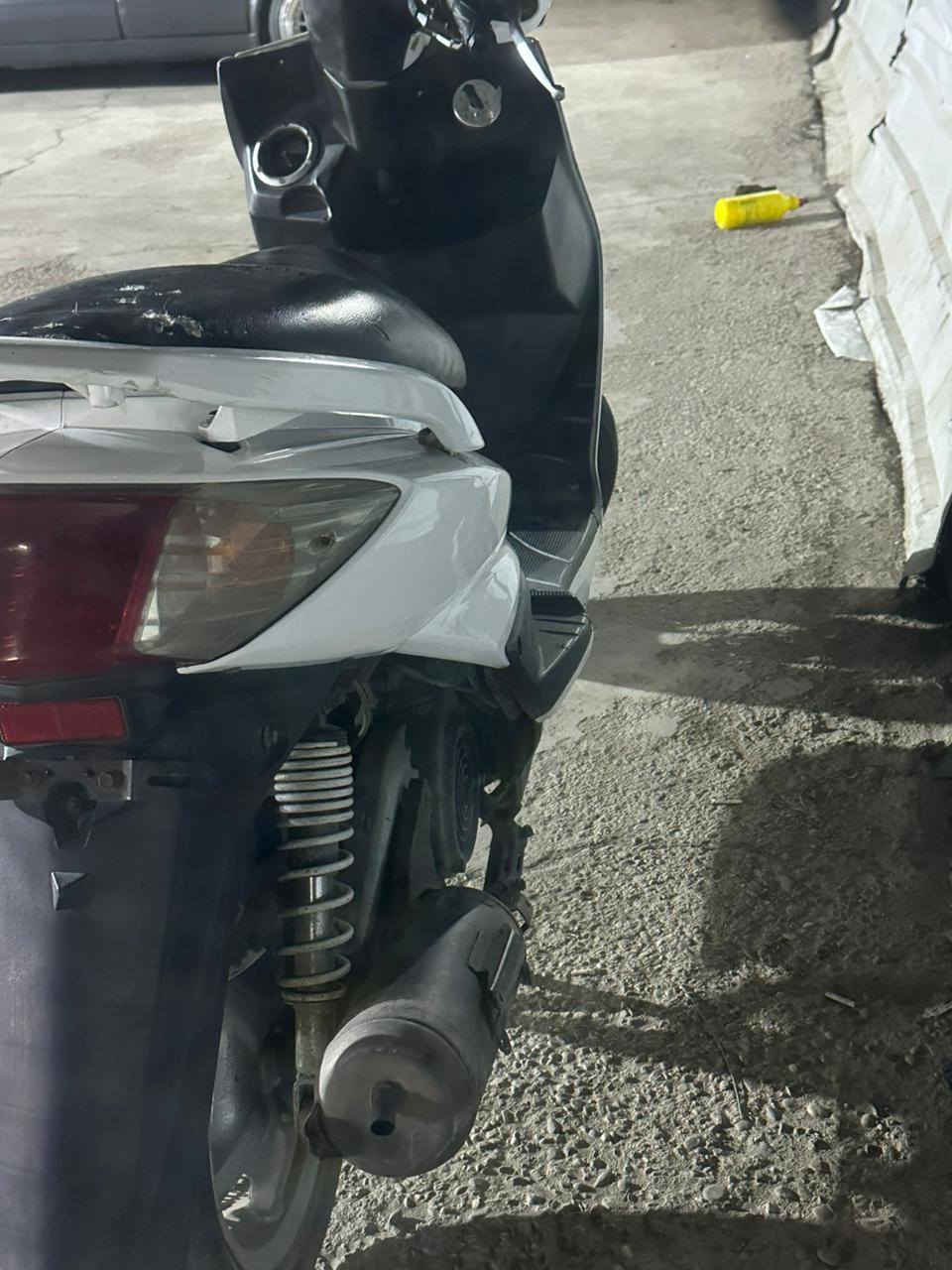 سلام عليكم سكنس  للبيع فحل كابريتر  شوفت عينكم دراجه نضيفه ما بيه اي نقص السعر 500 
***********
