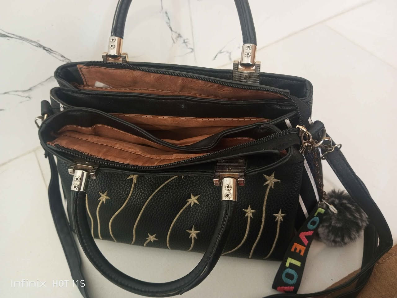 ‎حقيبة جلد راقية كشخة‎ النجف, العراق


**إذا كنت صاحب هذا الإعلان وتريد حذفه لأي سبب، رجاءا أرسل رسالة إلى الدعم الفني**