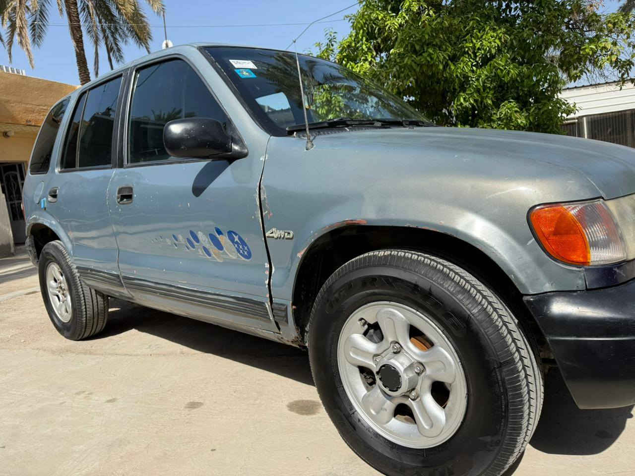 السلام عليكم
سبورتج موديل 1993

مكينه وكير بالجيس مكينه شادها قبل يومين كلشي بيها بلادي

كهربائيات كلها شغاله

تبريد    ثلج

تخم تاير جديد

للأستفسار (***********)

               (***********)

السعر    (45) وبيها مجال

العنوان   (بابل  _الحمزه الغربي قرب معمل السكر) 

مداور ثاني يوم

سياره مكفوله من كلشي

رقم بغداد
