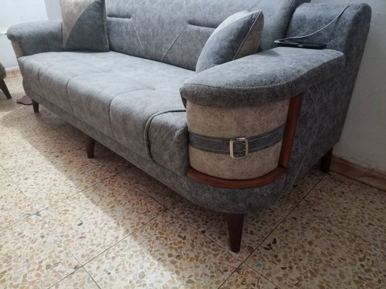 تخم جديد
المكان العلام تقاطع درويش


**إذا كنت صاحب هذا الإعلان وتريد حذفه لأي سبب، رجاءا أرسل رسالة إلى الدعم الفني**