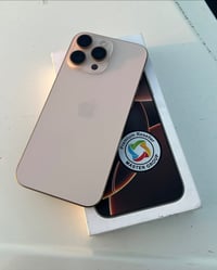 آيفون ١٦ برو ماكس • ٢٥٦ • بطارية ٩٧