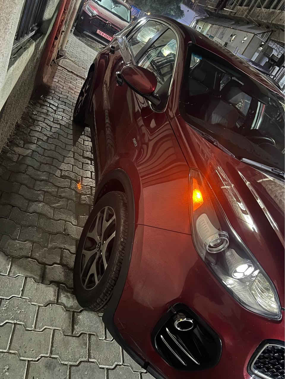 سلام عليكم كيا سبورتج 17امريكي حدثه كاش بصيط خبغ جنطه ونفسه امصلح بدون ايدواخل السياره جديده معنه كلمه وماشيه 83الف بسمي السعر160الاعظميه*********** بغداد, العراق
