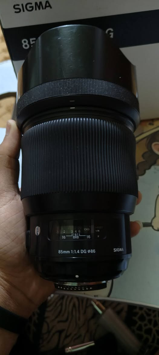 #معدات_تصوير_حترافيه 
كامره نيكون 750فول فريم 
كامل ملحقات
.... 
عدسه 85mنضافه 95%
..... 
كامره كانون 650D
وعدسه 135-18
كامل ملحقات
...... 
فلاش جلسات VISICO2
معه سوفت بوكس
وستان 
..... 
اي ستفسار خاص.. #مكان_ناصريه_قضاء_الرفاعي
***********
