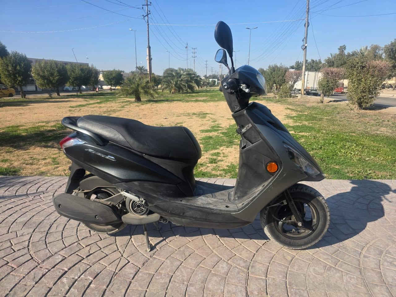 سلام عليكم حبايب دراجه اكزز البيع الله شاهد تقريبا صار شهر او اقل نزلتهه رمبه كفاله من التاير التاير كفاله حتا من الزلق الله شاهد بلجيس  مكينه كفرات كل كفاله بكاني بغداد غزاليه اي ستفسار عل رقم *********** السعر 9ونص وبيهه مجال
