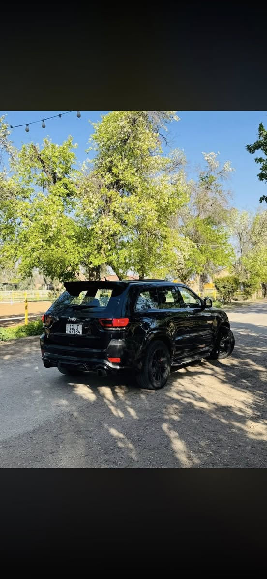 صلو على محمد وال محمد للبيع او المراوس
جيب ٢٠١٢ خليجي SRT  فول للاخير اصل شادلها مكينه ٥٧٠٠ ارتي كير مكينه دواخل مكفوله كفاله عامه السياره بنوراما رادار امامي كشنات تدفئه تبريد فول مواصفات للاخير اعلى فئه 
صدر امامي خلفي تخم تاير كله جديد ادامه كامله مسويلها
السياره بيها صبغ ٤ قطع والبنيد محدث بدون اي ضربه السياره 
بدون اي دواخل مكفوله مكاني ديالى بعقوبه السعر 150
رقمي ***********
