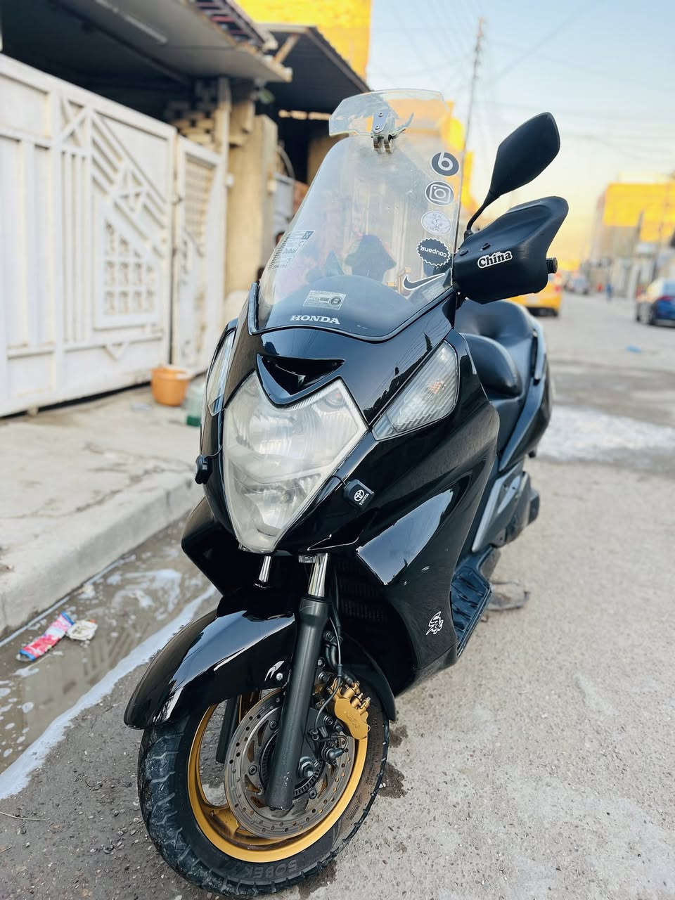 السلام عليكم دراجه سلفر ونج مكينه 400 مكاني بغداد رقم ***********
