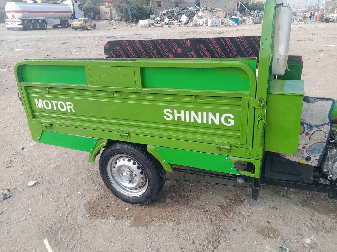 سلام عليكم ستوته للبيع موديل 18اوراق صولي مكينه 21 مكاني كربلاء حي الموضفين***********
