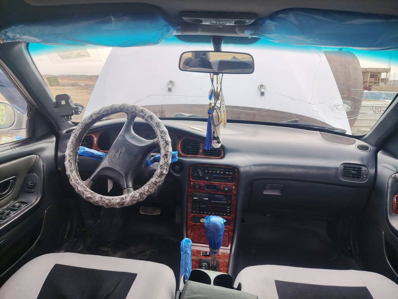 سلام عليكم سونات تو ١٩٩٥ رقم بغداد انكليزي مابيه لا ضربه ولا صبغ كله بلاد كير او تماتيك بلاد محرك كهربائيه كير صدر كله بل جيس سياره مال جناي خير من الله مكان ديالئ جلولاء *********** السعر ٥٠ وبيه مجال
