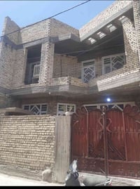 الدار للبيع المساحه 160 متر العنوان بغداد بشعله قطاع 15 قرب الملعب ب  ...