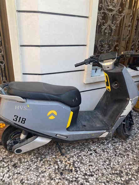 دراجه شحن 6 بطاريات بيه ضرر الماشه مال استيرن معوجه جاهزه من كولشي سعره 400وبيه مجال بسيط الاتصال على الرقم ***********
