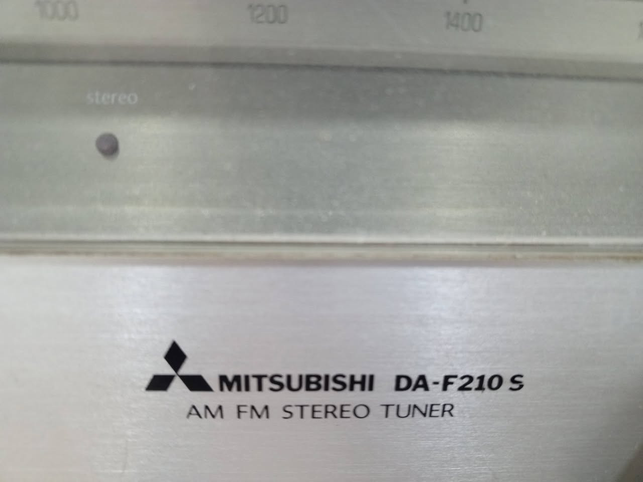 راديوا اربع قطع للبيع هل موجود 
يوجد توصيل


**إذا كنت صاحب هذا الإعلان وتريد حذفه لأي سبب، رجاءا أرسل رسالة إلى الدعم الفني**