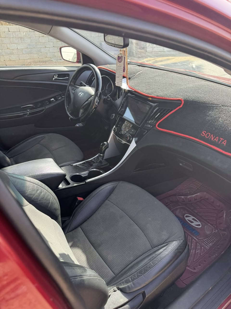 السلام عليكم للبيع سوناتا 2011 امريكي بيها 3 قطع تبديل اثر شخوط صورهن قبل التبديل موجودات مكينه وكير وحداديه وتخم تاير كفاله فول السياره عدا الفتحه مكاني كربلاء الحسينيه 100 وبيها مجال باقي التفاصيل اتصل وتدلل ***********
