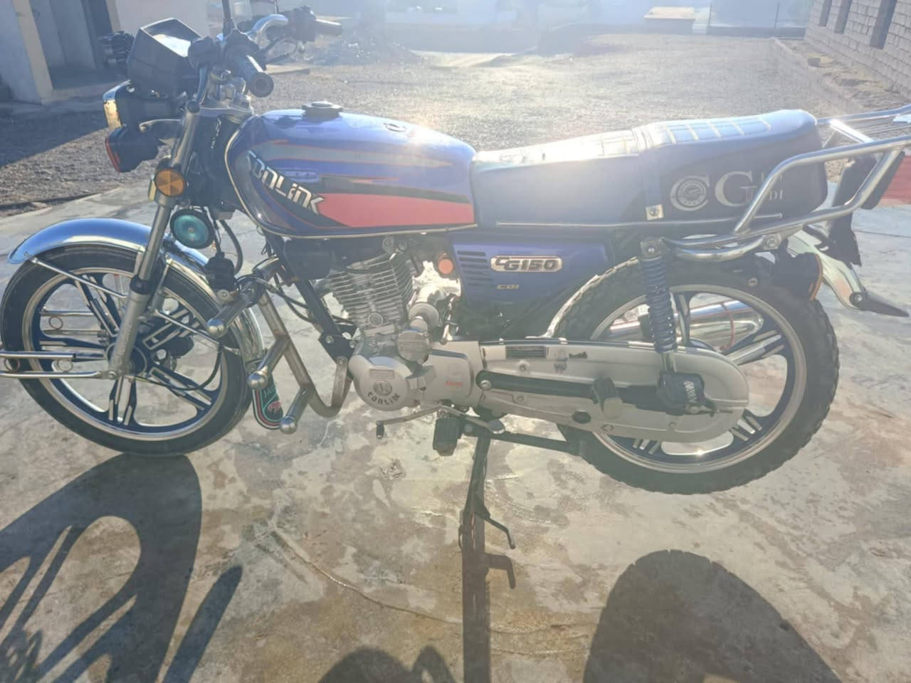 سلام عليكم موطرو سولنك موديل 22 محرك ما مفتوح شرط كهربائيات كله شقاله دبلات شقاله وياله مقص مصطره شرط دبل سويج و منفيس السعر 600 وبي مجال الموطور بعده وضع شركه للستفسار الاتصال على هاذه الرقم ***********
