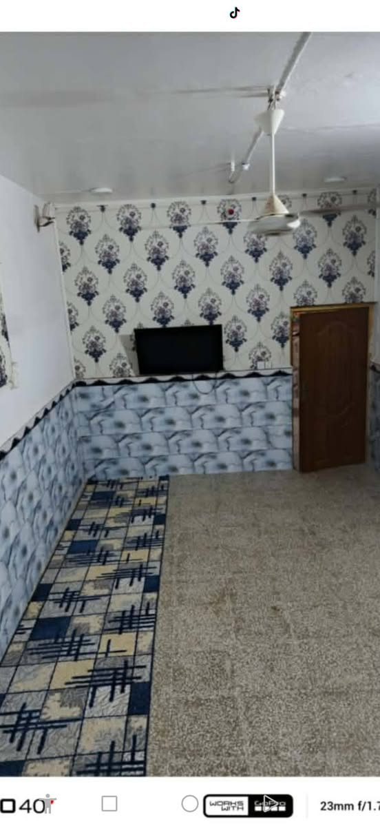 بيت لبيع قضاء الشافعيه قرب السايدين المساحه ١٥٠ غرفتين وصاله ومطبخ واستقبال توليت داخلي وخارجي ***********
