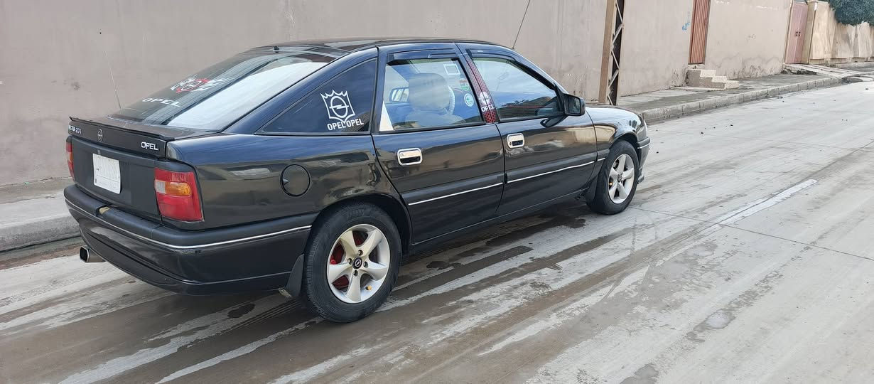 السلام عليكم وبل فكتره حجم 20موديل 93كير وتماتيك رقم الماني نينوئ شرط اتحويل كابون بانزين بخ جماليه بدون ضرار شرط ويرمنيه شغاله غرفه جديده كير شرط مكينه نضيفه السعر 44وبيها مجال ***********
***********
