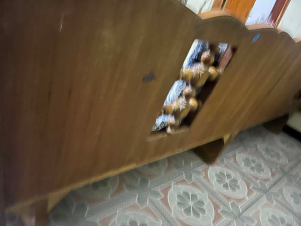 للبيع   ٣ كرويتات صاج ضخمه
اثنين طولهم ٢ متر 
ووحدة طولها ٣ متر 
خشب صاج 
كلهم ب160 العنوان حي عسكري   على محيط


**إذا كنت صاحب هذا الإعلان وتريد حذفه لأي سبب، رجاءا أرسل رسالة إلى الدعم الفني**