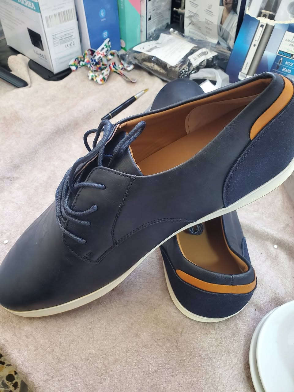 السلام عليكم احذيه قياس ٤٦ جلد سعر ٢٠ مع التوصيل ***********
