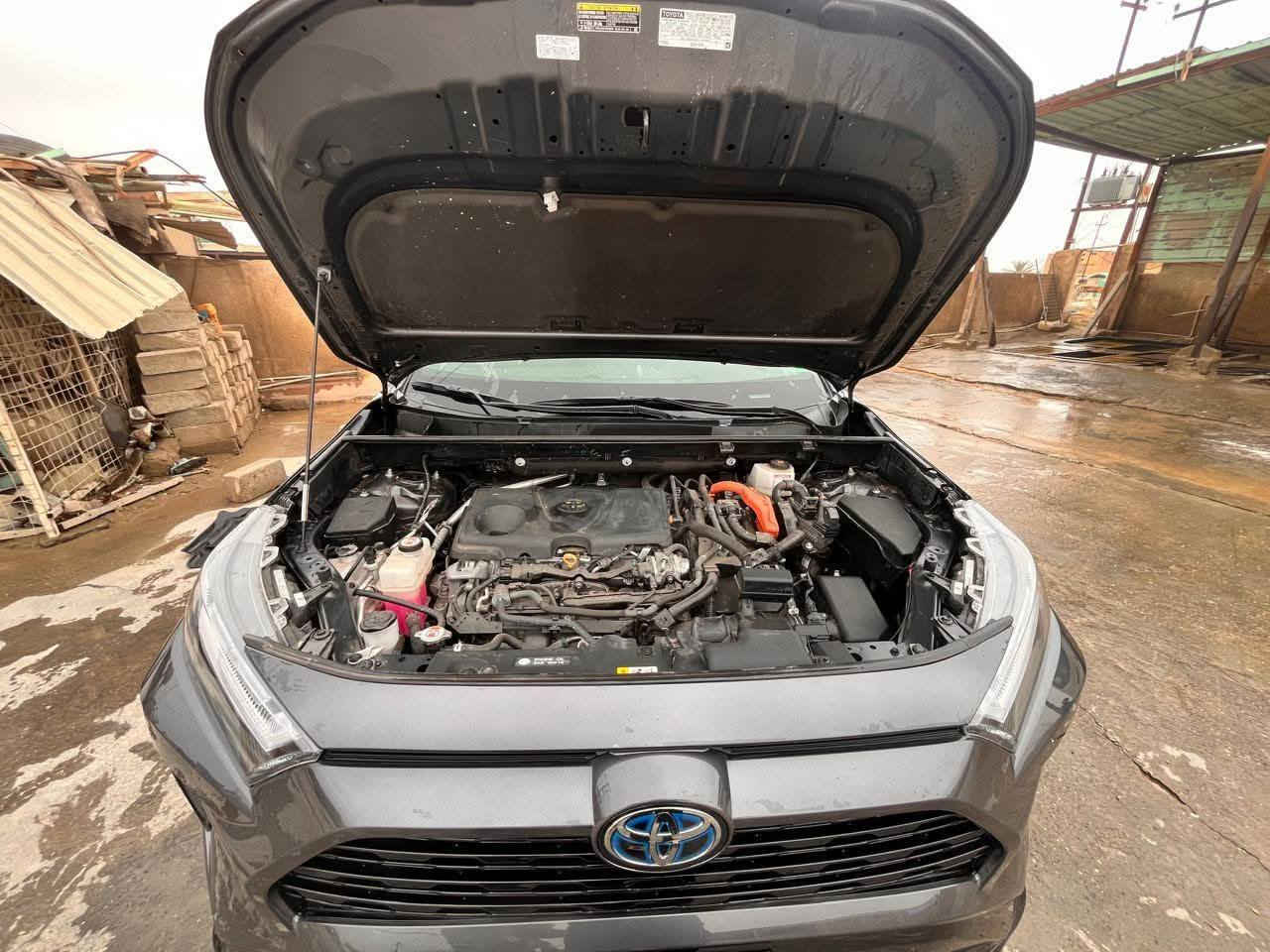 السلام عليكم
RAV 4 للبيع (se)
(السيارة كلين كلين جديدة )

بدون صبغ 

ايرباك فقط البردة 

(رقم السيارة بغداد بأسمي)

عداد السيارة (46 الف مايل قابل للزيادة)

 السيارة ارجع اكلك كلين جديدة واني عارف سعرها بالسوك بس اريد اسافر ومضطر ابيعها 

البيع لغرض السفر

راف فور فول مواصفات هايبرد ! 
  RAV4 2024 (se)

فتحة سقف سلايد
فور ويل
تدفئة كشنات
تدفئة ستيرن
بصمة تشغيل
بصمة ابواب 
رادار امامي
رادار خلفي
رادار جانبي ونقاط عمياء 
صندوق كهربائي 
هاندبريك بصمة  
وضعيات قيادة 
دفع رباعي 
اوتو هولد
اوتو ستوب 
تبريد مناخين
تبريد قطعتين 
محافظة على المسار 
مانع اصطدام 
كشن السايق كهرباء
لايتات زينون
ويل كروم
بطارية ليثيوم

السعر( 245)

للاستفسار على الرقم ***********

عنوان السيارة بغداد
