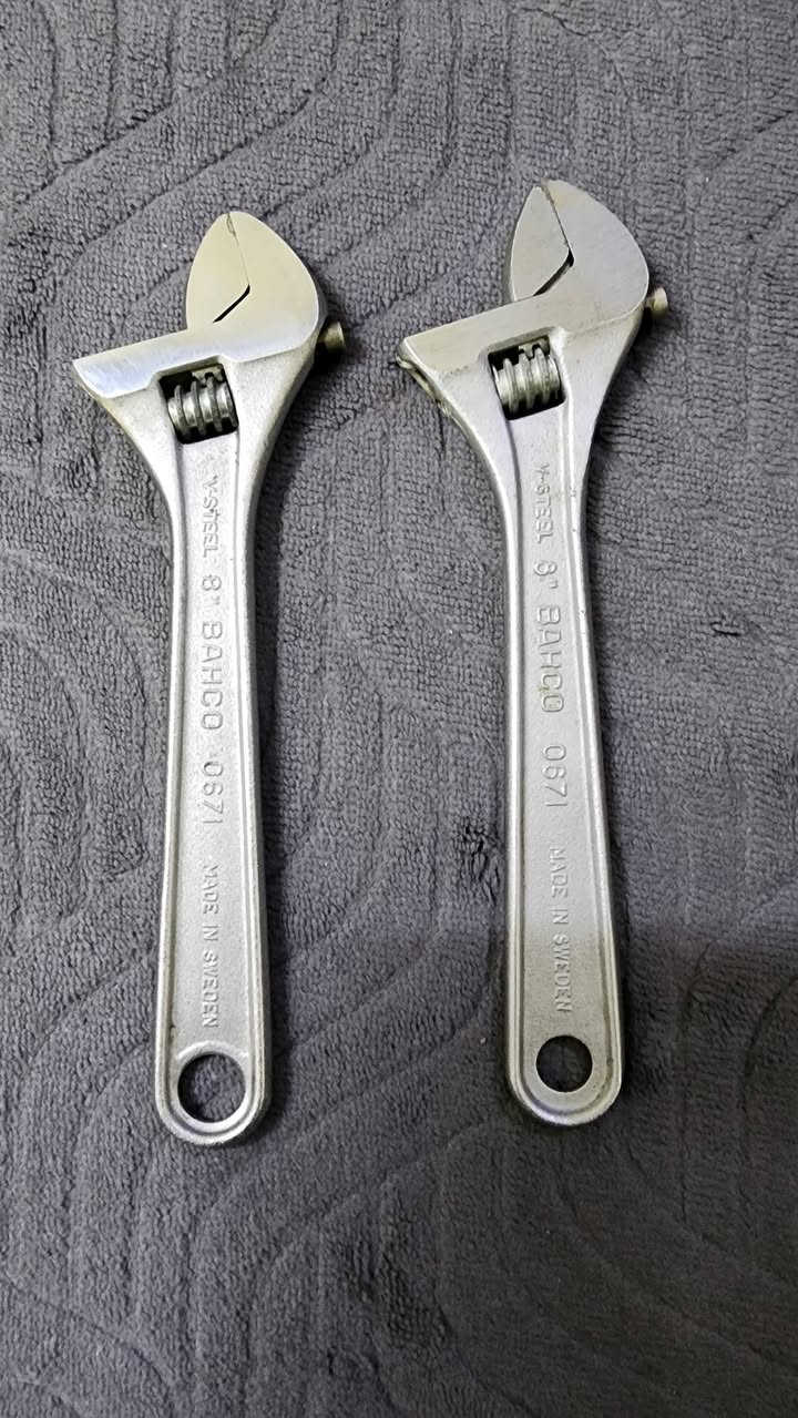 السلام عليكم
للبيع
كنادك سويدي اصلي شركة باكو
جدد
السعر ٣٥ الف اثنينهن


**إذا كنت صاحب هذا الإعلان وتريد حذفه لأي سبب، رجاءا أرسل رسالة إلى الدعم الفني**