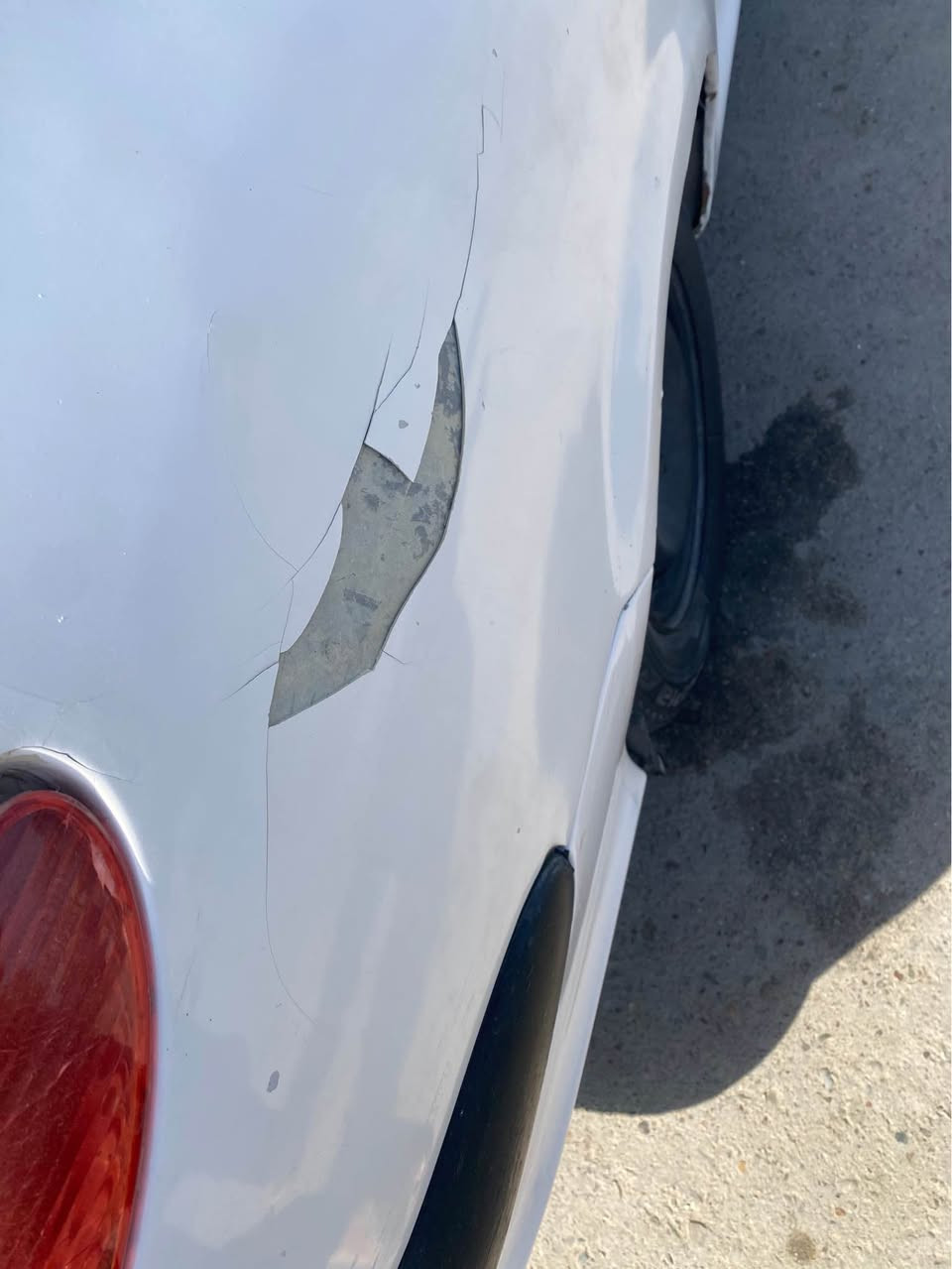 سلام عليكم متاح بيجو فرنسي حجم 206موديل 2008رقم بغداد دولي بأسمي تحويل ثاني يوم هزه جديده سنويه لل30 اخواني سبق ونشرته مكينه خير من الله كهربائيات كله شغاله ابيع على وضعيته احسبه مكلوبه احسبه متجايه لتجي وتكلي اشبيه راح اذكر النواقص واذا تريد تشتري تعال اخذ اكفلك بس تحويل غير هذا ابيع كوم حديد حديده واربع تايرات 
النقوصات حشاكم من النقص/عندي هاي بالصوره الرون هيج ما اعرف شنو السبب ابيع على هاي الوضعيه زوج ارقام وسنويه وتحويل بأسمي حصراً 
تايرات تعبانه+مشط استيرن ايذب دهن+صدر الخلفي بي طكطكه+بيه نوزل واكف اشويه ترتره+هذني الظربات الي مأشر بالصور مكاني بغداد السعر 23قفل فقل قفل رقمي بي واتساب او على الخاص موجود(***********)ملاحظه اخواني الاعزاء اقره المنشور زين يله اتخابر بغداد, العراق
