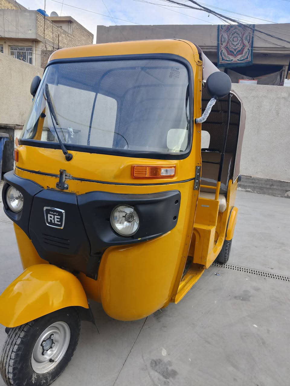 سلام عليكم تكتك للبيع موديل 18 مكاني بغداد مدينه الصدر رقمي ***********
