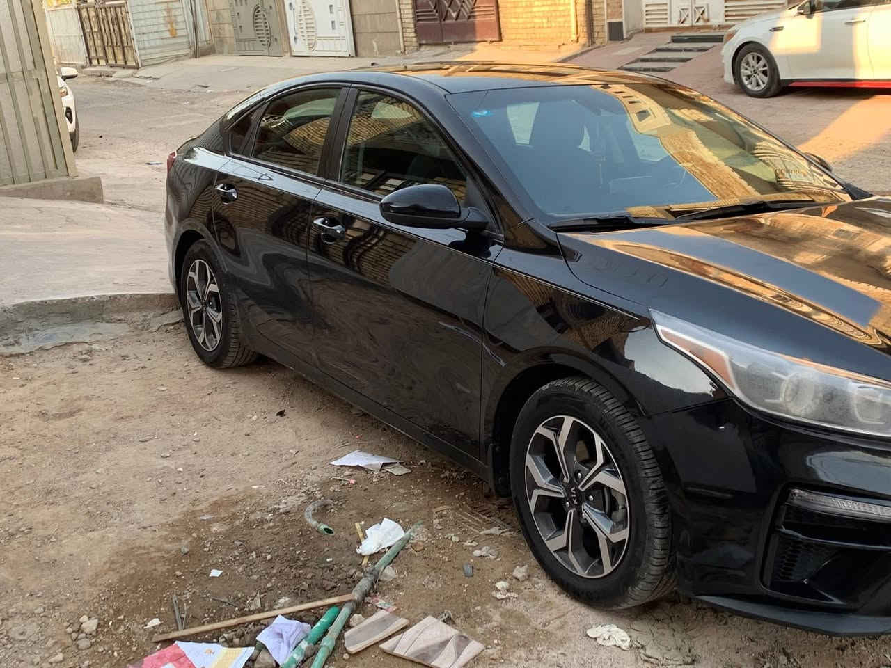 كيا فورتي 2019
قيادة ذاتية نظام تحديد المسار

 المواصفات:

المحرك: 2000cc دوش

نوع الگير: أوتوماتيك CVT (8 نمر)

المسافة المقطوعة: 90,000 mil

قيادة ذاتية نظام تحديد المسار

رادار أمامي

أضواء أمامية LED

حجم الويل: 16 إنش

 الحالة:
السعر :125 $ 

قطعة وحدة بنيد تم تبديله

للتواصل : ***********
