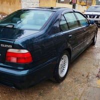 بي ام دبليو صقر موديل ١٩٩٧ تك فانوس حجم ٥٢٨ بيهه جراد قماره وجنطه وبني...