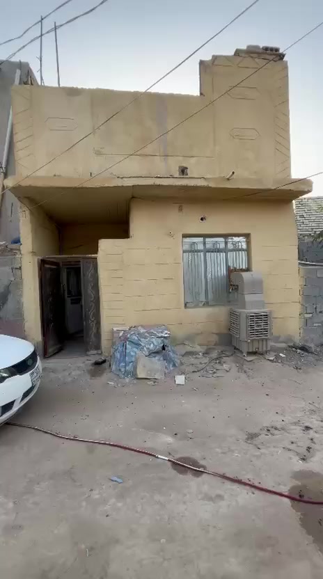 بيت 55م للرهن
غرفة كبيرة واستقبال وصالة ومطبخ وصحيات 
كربلاء الحر قريب على مدرسة الحسام 
رهن لمدة سنة ب8 مليون 
موبايل *********** 
أو واتساب ***********
