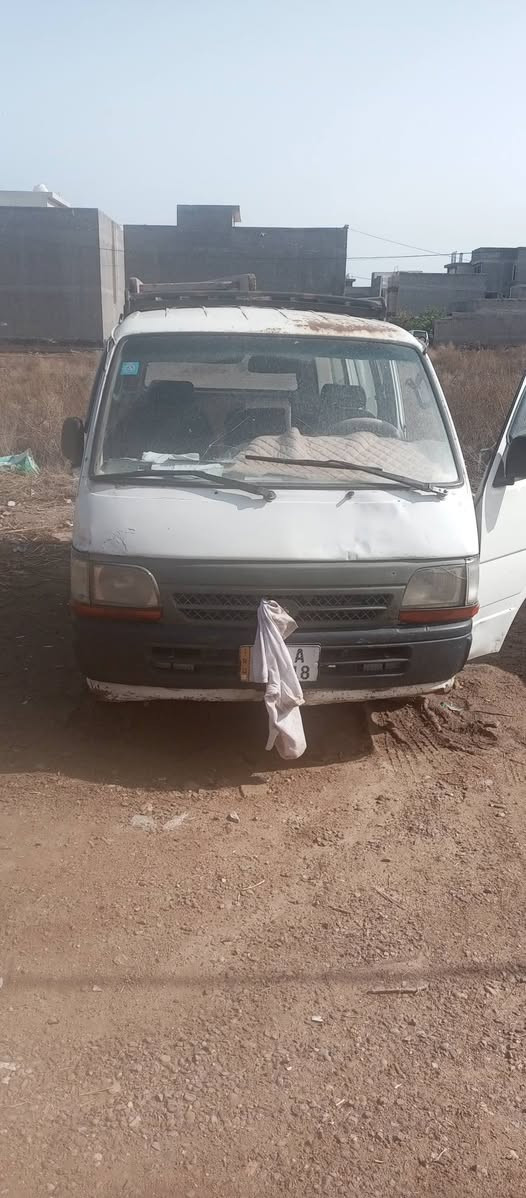 للبيع او مراوس با  اجره هايسه حمل ديالى بسمي سنويه لل ٣١ كير  ومحرك ونجي تبخير قليل حمل بدون  كشنات  *********** مكاني بغداد الحريه السعر ٣٥ وبيه مجال
