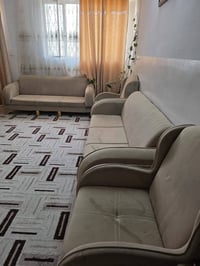 طخم للبيع ١٠مقاعد شاموه السعر ٣٠٠ للاستفسار ٠٧٧٣٩٠٢٨٨٣٥