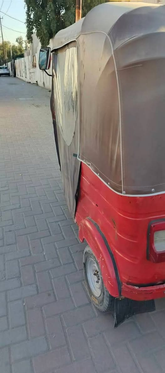 تكتك ١٧نضيفه حلوه بيه مكينه مال عشرين نضيفه رقم نكليزي تحويل ثاني يوم سعر ٤١٠٠ وبيه مجال بصيط***********بغداد مدينه الصدر
