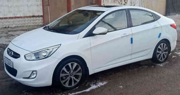 السلام عليكم
للبيع اكسنت 2016 

خليجي ماشيه 85 الف فقط 

رقم بغداد الجديد 

محرك 1600 قطرتين

فول مواصفات 

فتحه سقف

5ويل كب …اشاير مري…

شاشه +كامره دواره وباقي المواصفات معروفه 

 صبغ  جاملغ امامي فقط شخط خفيف باب الخلف الصدر  … كير مكينه خير من الله تخم تاير جديد 

السعر /120 وبيها مجال بسيط

العنوان  بغداد  حي الجهاد 

(***********
