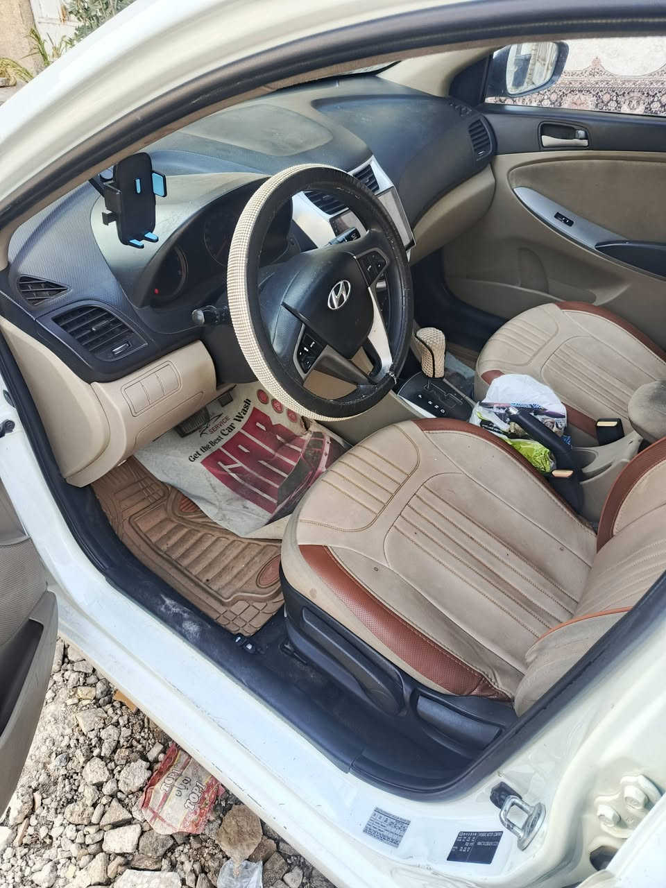 سلام عليكم اكسنت موديل 16خليج مكينة وكير اتوماتيك قطرتين 1600 فول  فتحه سقف اشاير مري شاشة ويل كب 5ويل رقمة بغداد تحويل مباشرة بيه سونار تبريد دافئه شغاله حدادي نص عمره كهربائي جديد ماشي 160 مكينة وكير مكفولة هاتف ***********
