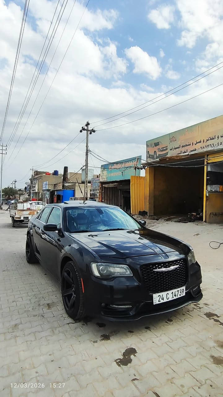 السلام عليكم
‏‎ لـلـبـيع  
كرايسلر اوباما ( تو ويل ) 
الموديل           — 15
فئة.                 —  سيه
حجم المكينه   — 3600/ 
‏‎‏‎اللون               —  اسود    
‏‎‏‎
‏‎‏‎المواصفات 
‏‎‏‎- بصمة تشغيل 
‏‎‏‎- بصمة أبواب 
‏‎‏‎-تشغيل عن بعد 
- فتحة سقف ( بانوراما ) 
‏‎‏‎-كشنات جلد 
-كشنات تدفئه
‏‎‏‎

شفتاات بل ستيرن
‏
- ليد نهاري 
‏‎‏
‏‎‏‎-تحديد سرعه 
‏‎‏‎-كا. مره خلفيه دواره 
‏‎‏‎باقي المواصفات المعروفه 
حادث السياره   + الصفحه شخوط مرشوشه لسونر بل منشور 
السعر 175  اوبيه مجال 
‏‎‏‎رقم السياره    —  دهوك لسنويه يل 28  لسو
مكان لسياره نجف  الرضويه رقمي ***********
