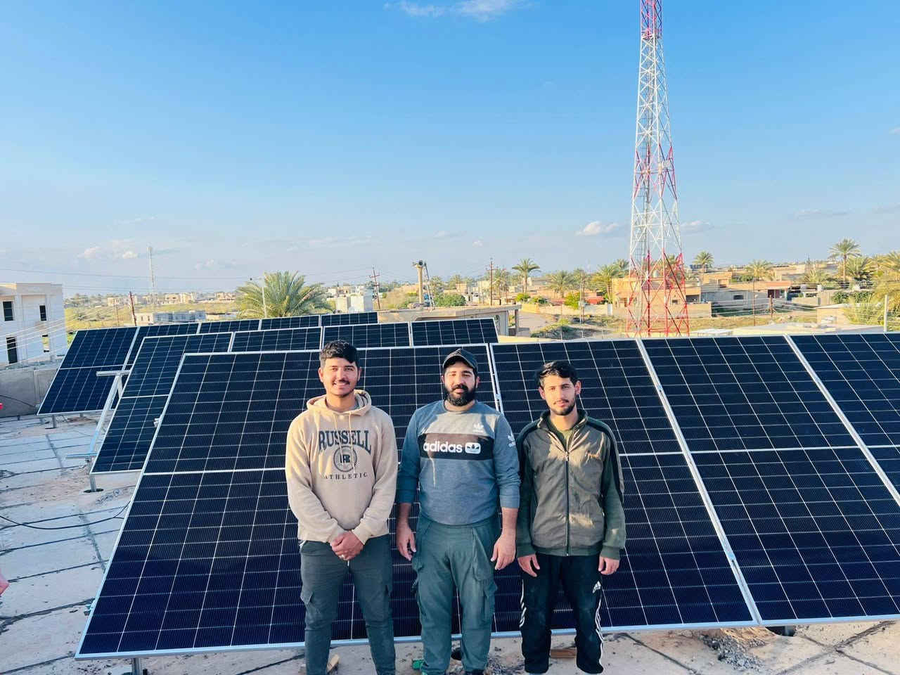 من قضاء #الــعلـم تم ولله الحمد تنصيب منظومة طاقة شمسية
للأخ الدكتور #سامر_الغنام 16امبيـر ليلـي 30 امبيــر نهـاري

مكتب منارات المدينة للطاقة الشمسية  خيارك الأمثل للطاقـة المتجددة 

📌 صـلاح الدين/ تكـريت/ العلـم/البـورصة #عمارة_الضامن مقابل مجمع دكتور احسان الساري للحجز والأستفسار👇👇
المهندس حسن الجبوري 
*********** اسيا
*********** زين
مــنارات الـمـدينـة
