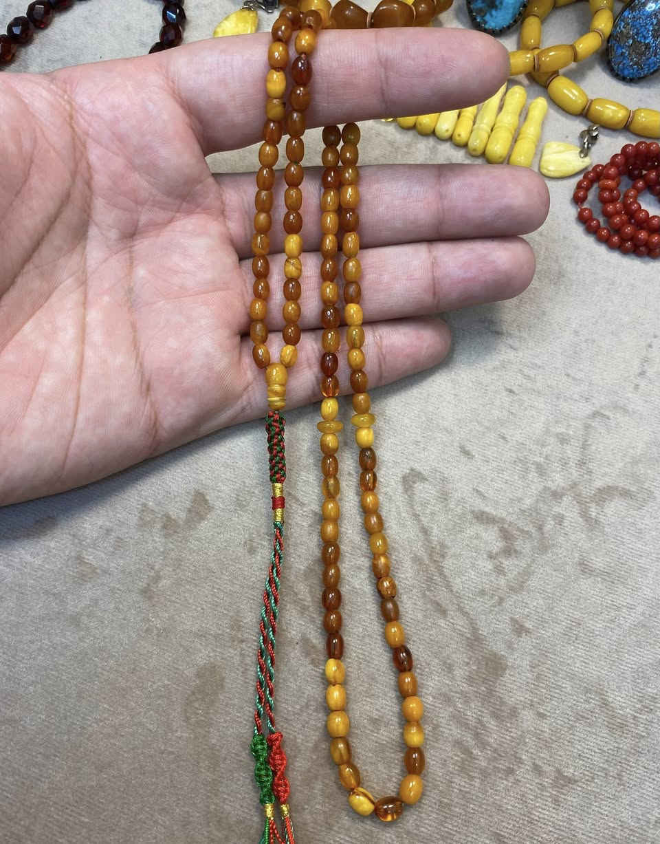 مسباح كهرب الماني اصل عقود قطعة ناعمة جدا وزن 8 غرام عدد الحبات المسباح 101 حبة القياس 5-6.5 ملم متوفر توصيل لكافة المحافظات السعر على الخاص رجاءا ❤️💎❤️❤️


**إذا كنت صاحب هذا الإعلان وتريد حذفه لأي سبب، رجاءا أرسل رسالة إلى الدعم الفني**