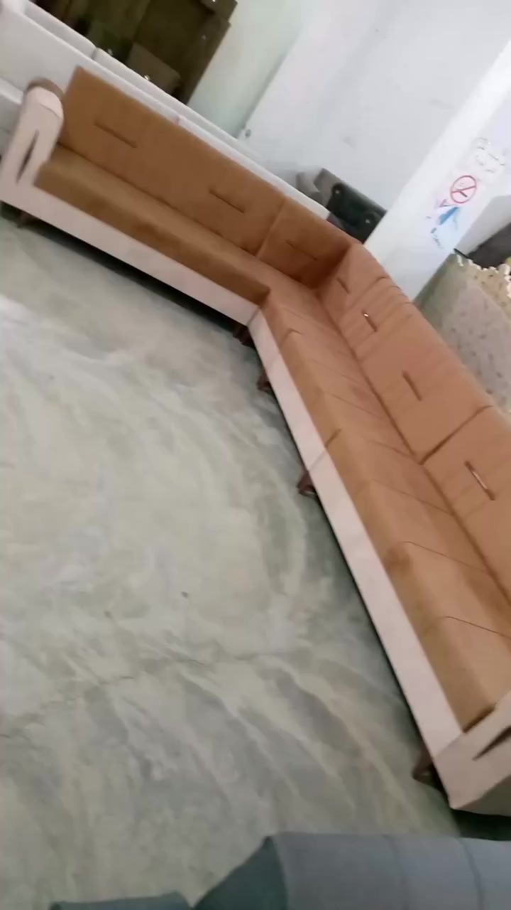 مزاد حسن جلولاء انسب الاسعار 
السلام عليكم مزاد حسن جلولاء ديوان 10 نفرات درجه أولى الموقع مدخل دور الضباط مجاور شيرزاد المضمد اسعار مناسبه جدا جدا جدا جدا اتصل ع الرقم ***********
