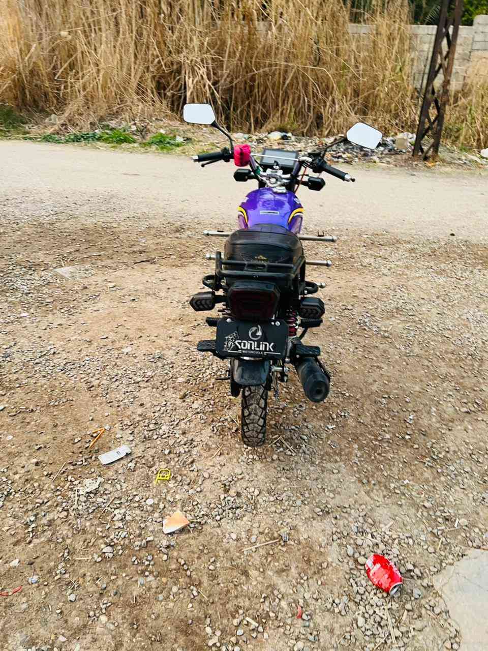 بسم الله الرحمن الرحيم السلام عليكم ورحمة الله وبركاتة دراجه للبيع النوع سونك موديل 2025نضافه فول ماكو شي مايشتغل السعر 900 او مراوس حسب القناعه الاستفسار ***********
