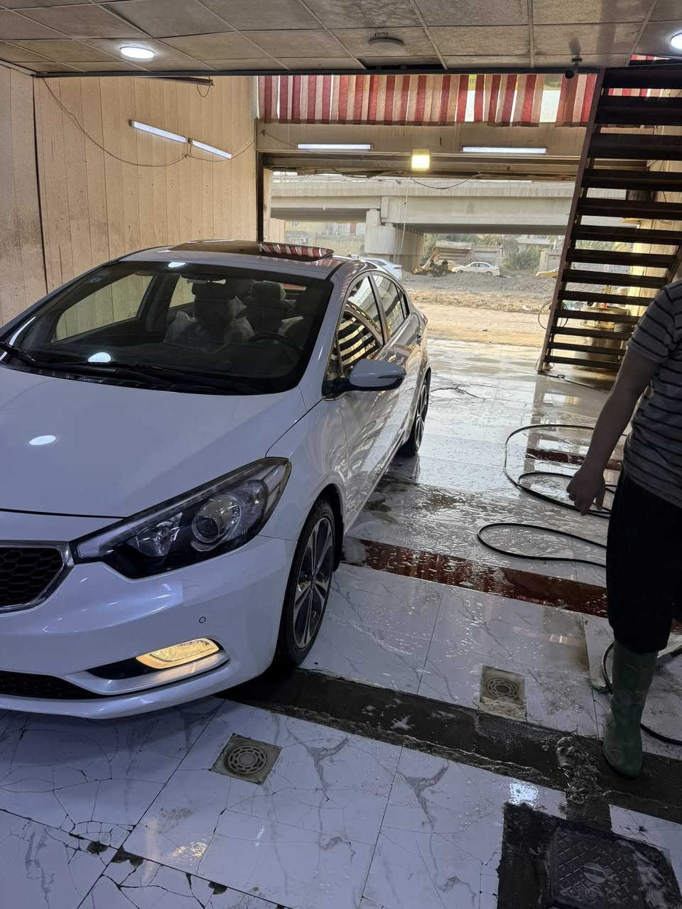 للبيع سيراتو 2015 خليجي كفاله عامه حتى من البارد ماشيه 58 الف محرك 1600 فول مواصفات رقم بغداد دولي مكان السياره بالناصريه اي استفسار  ***********
