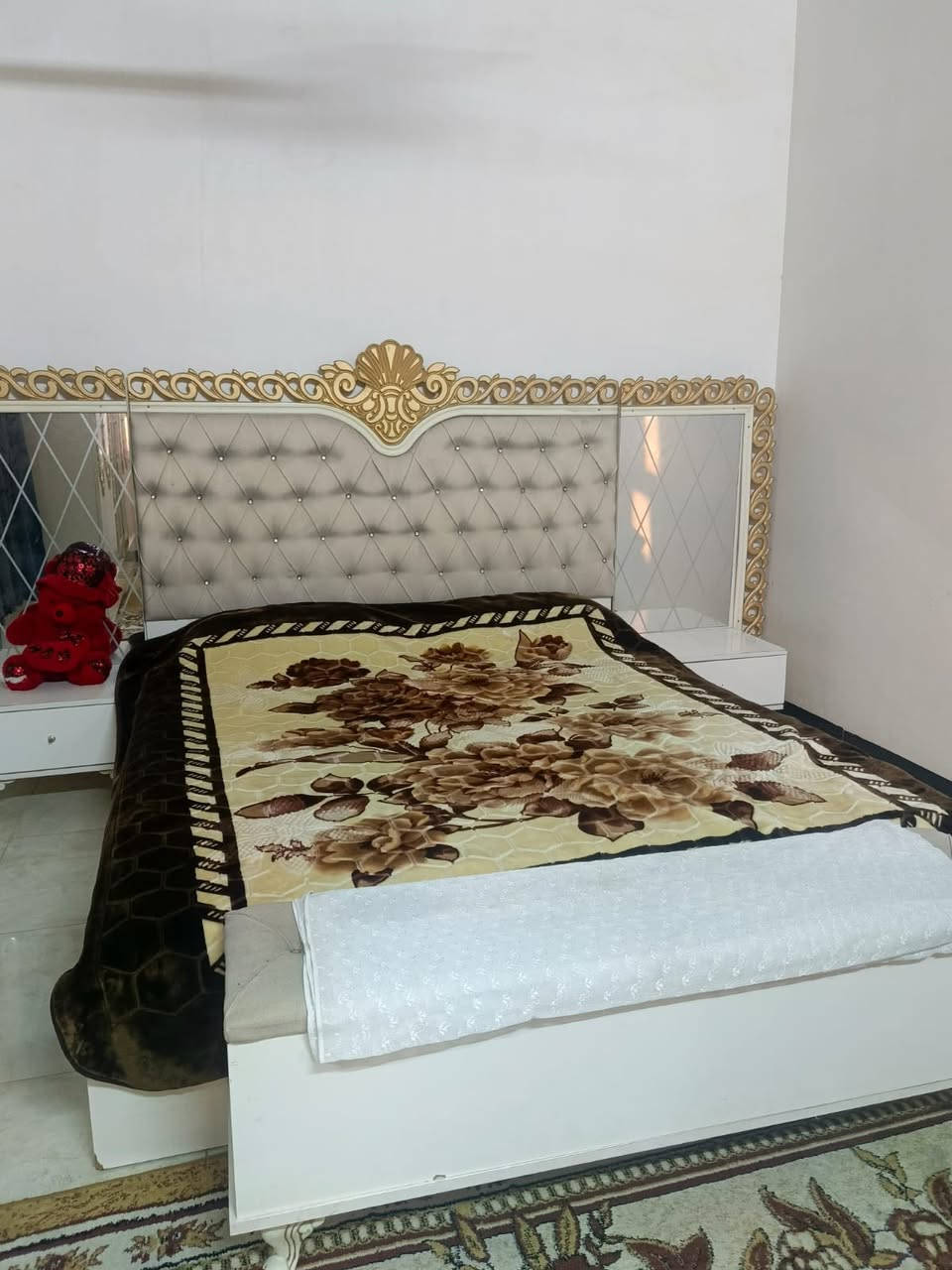 غرفه نوم ملكي نضيفه 7قطع سعرها 650الف وبيها مجال بسيط عنوان كركوك


**إذا كنت صاحب هذا الإعلان وتريد حذفه لأي سبب، رجاءا أرسل رسالة إلى الدعم الفني**