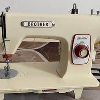 مكينة خياطة • براذر • نظيفه