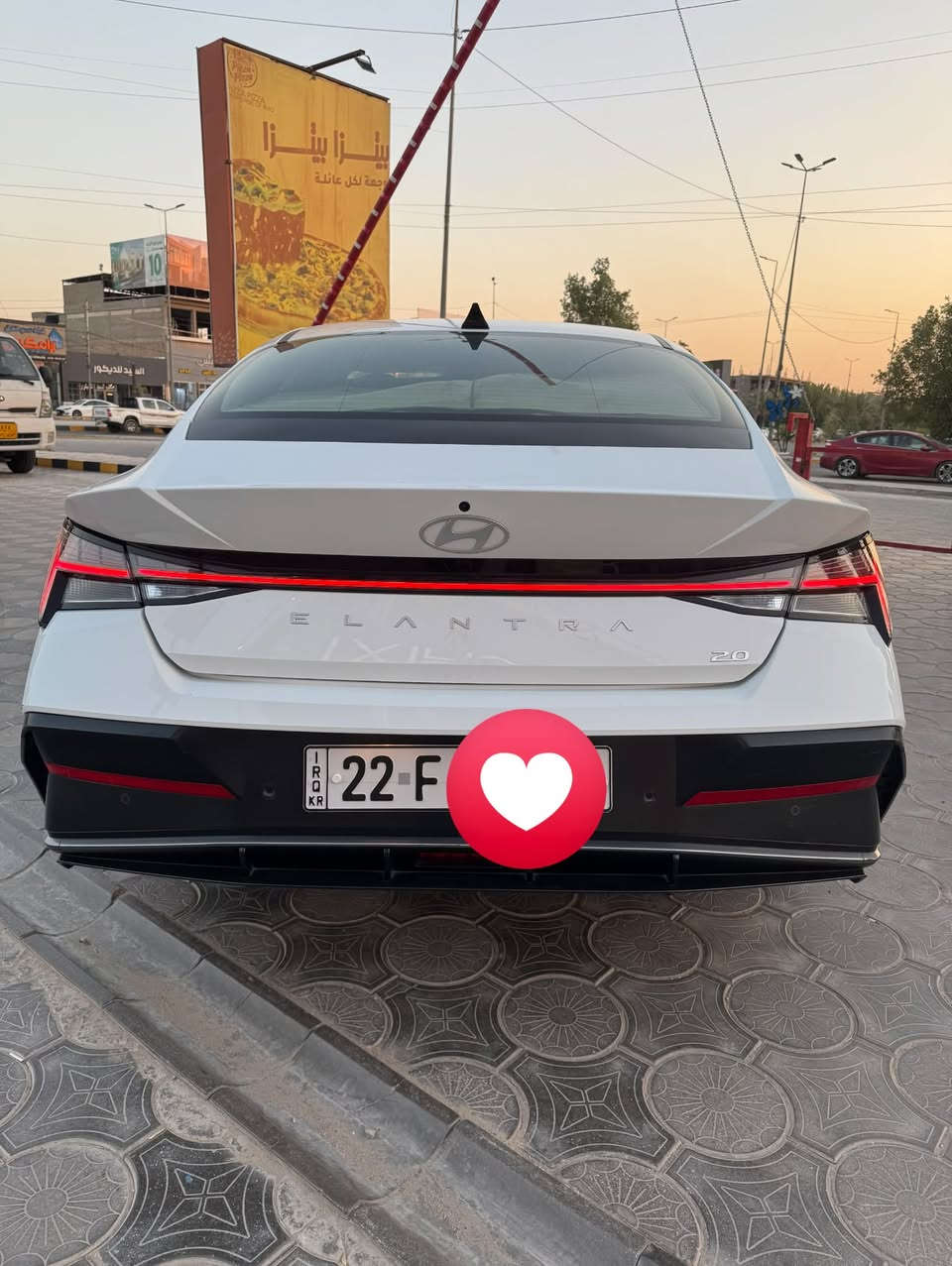 سلام عليكم 
النترا 2024
خليجي فول مواصفات
مكينه 2000
مكفوله من الصبغ والبارد 
بيه ثنين طخات صغار ممصلحات موجوده صورهن بل منشور
فول فتحه 
شاشه عداد شاشه ابل كار بلي
ترحيب عند الأقتراب
كامرا حساسات
بعد بيه مواصفات الخليجي معروفه
رقم اربيل تريد تحويل او وكاله

مكان النجف
*********** 
سعر 178
