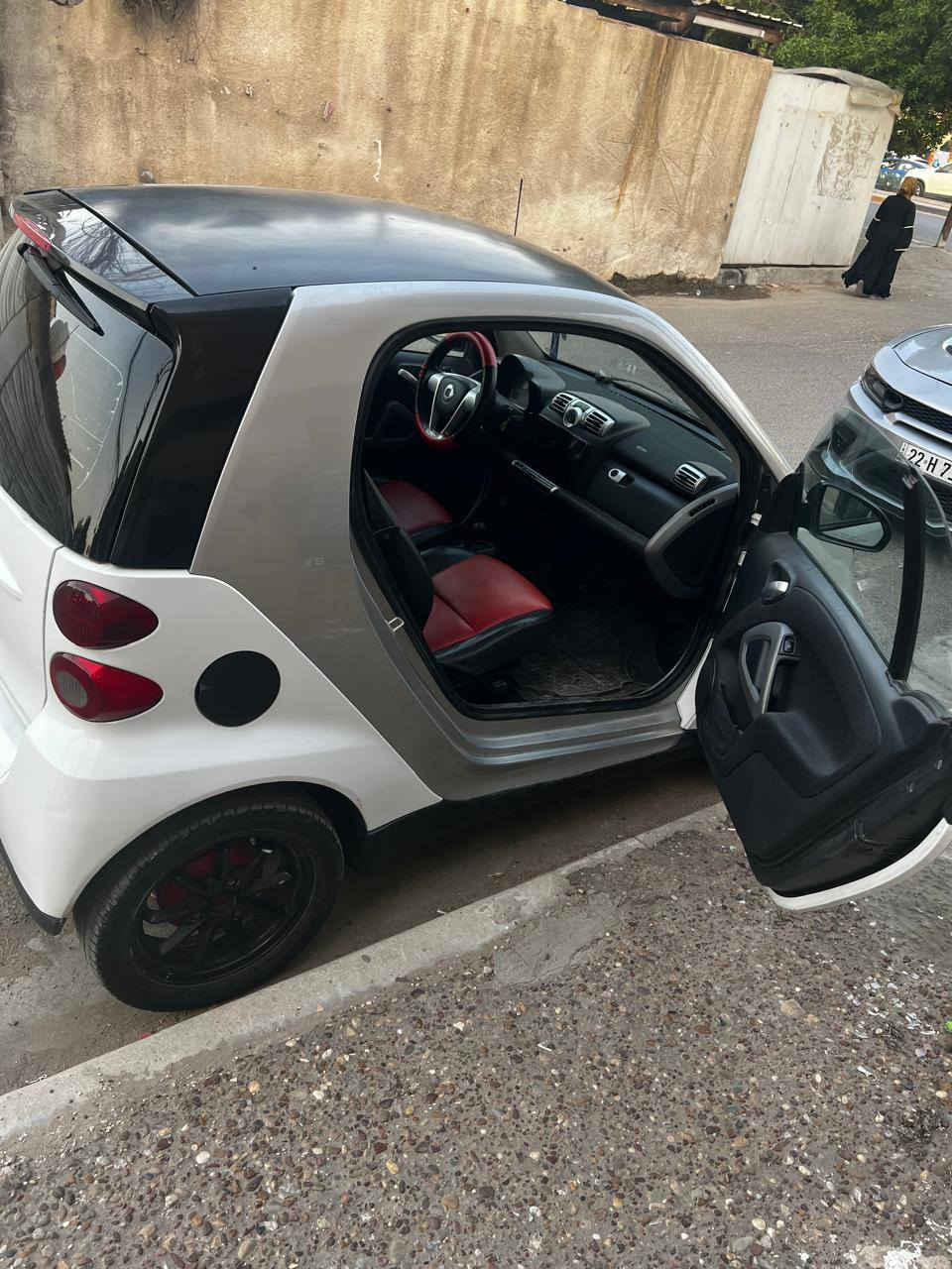 السلام عليكم
من رخصة الدمن
مارسدس سمارة موديل 2010رقم بغداد نكليزي مكينه وكير وحداديه جدد السعر 55$ العنوان بغداد البياع رقم الهاتف ***********
