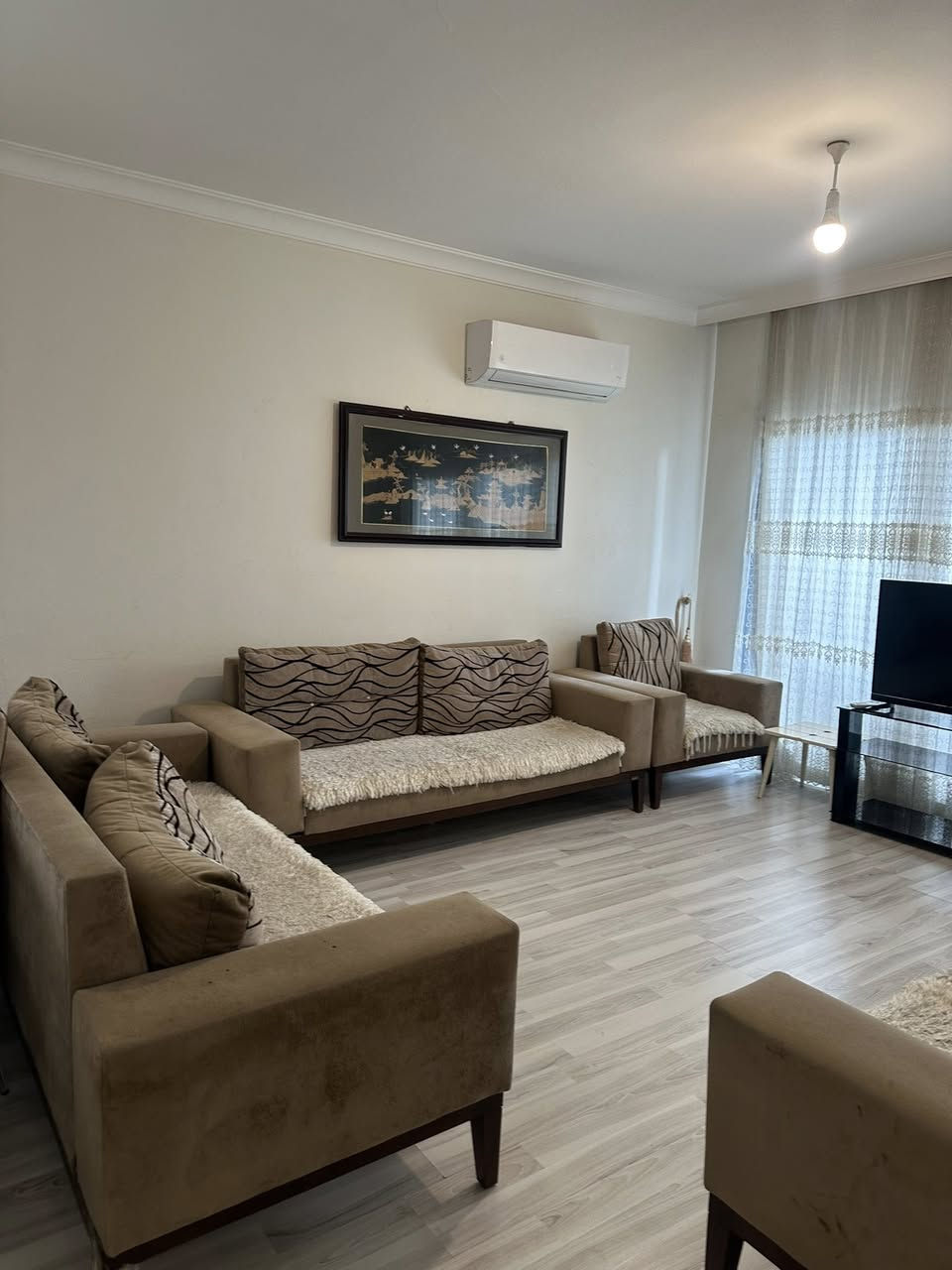 شقة للأيجار مؤثثة بالكامل 🏘️
في مجمع #لالاف_ستي

غرفتين وصالة 125م واجهة داخلي 

العنوان #اربيل شارع 150 مجاور كنجان 

للتواصل : ***********

عقارات دار بغداد 

#عقارات_اربيل #سعر #ايجار #عرض #عقارات #شقق_vip 
#شققللبيع #العراق
